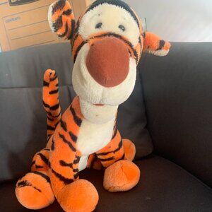 21 inch Tigger Plush from Walt Disney World